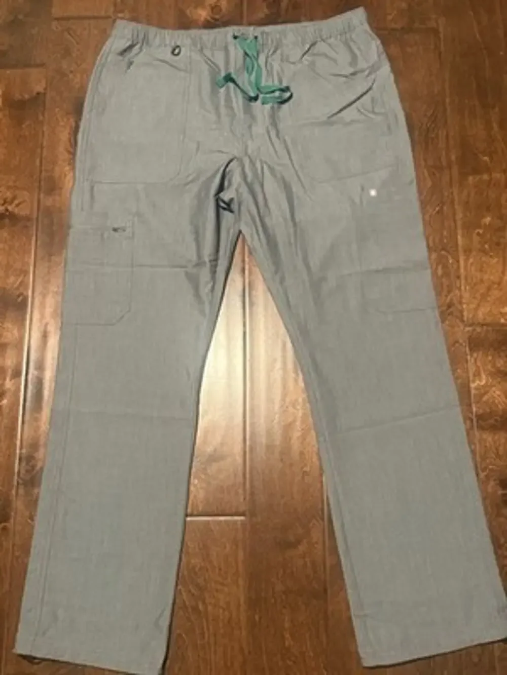 FIGS Cairo Mens 2XL Gray Cargo Scrub Pants TM3001 Technical Collection NWT